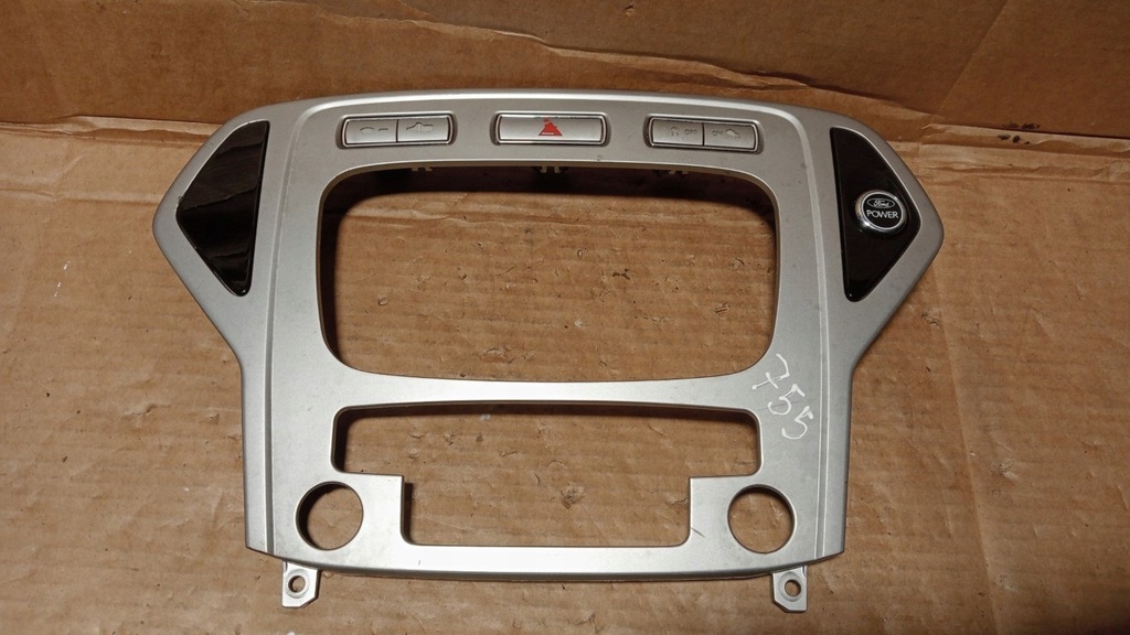 фото №1, Ford mondeo mk4 рамка радіо