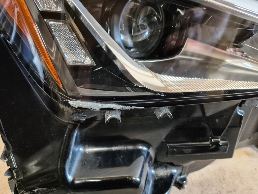 Lexus ux лампа фара led правый europa Оригинал