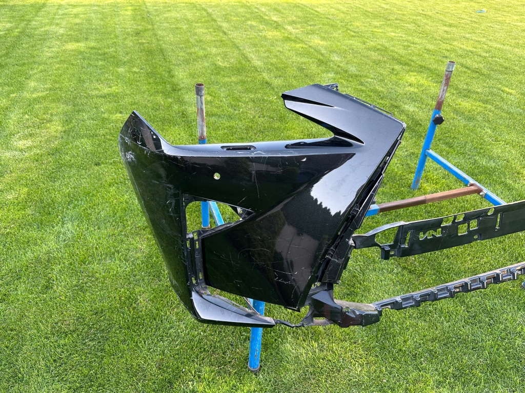 Lexus rx iv 15-19 бампер перед омыватель pdc оригинал Оригинал