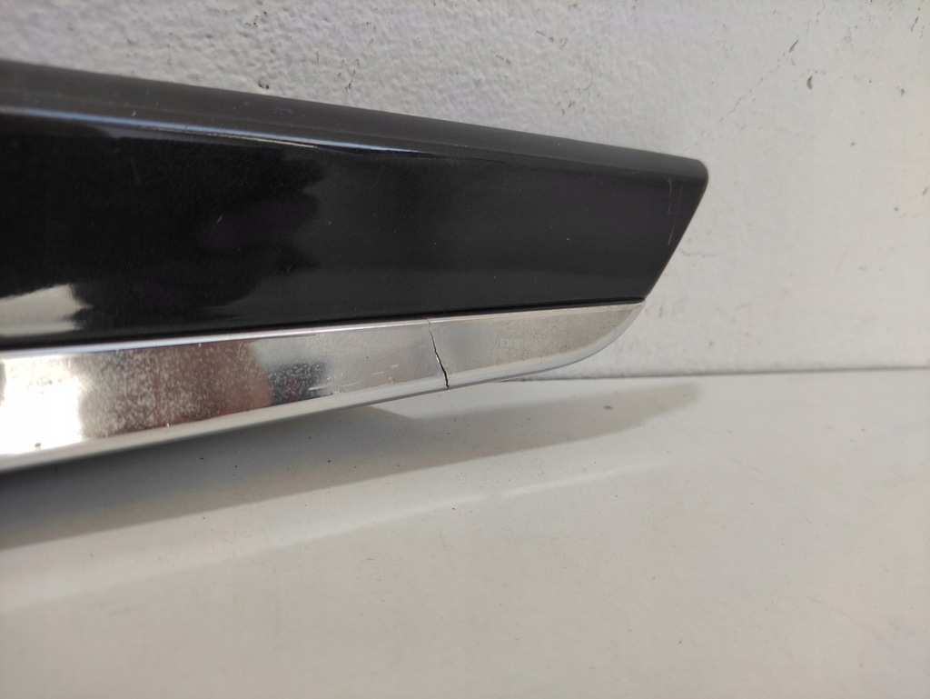 фото №4, Corolla verso lift накладка хром крышки 76811-0f090