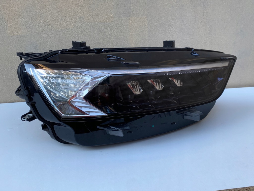 фото №1, Лампа права перед передня citroen ds7 crossback led vision 9816526980