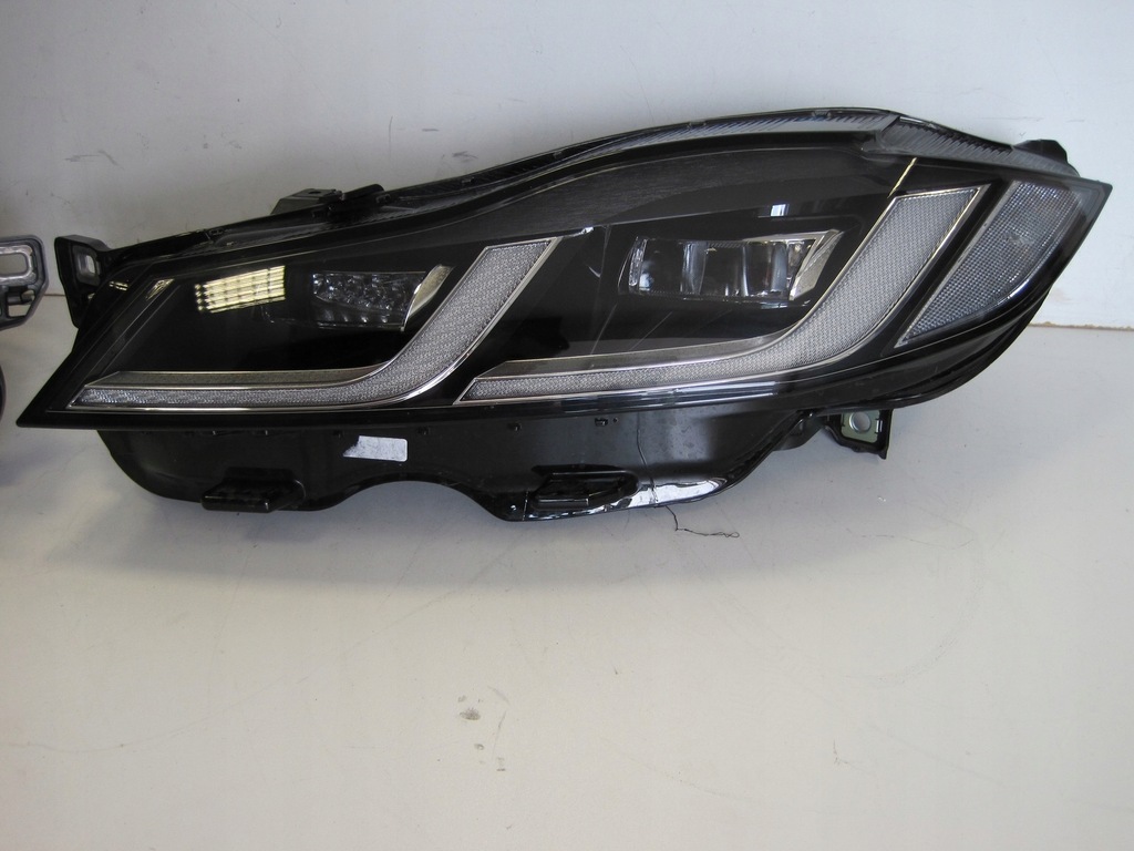 фото №7, Лампа full led jaguar f pace lift mk83-13w029-ee правая