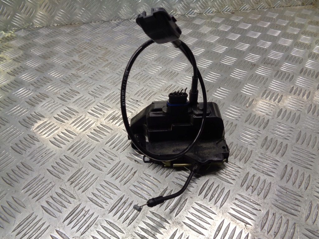 фото №1, Замок двері центральний правий перед scenic ii