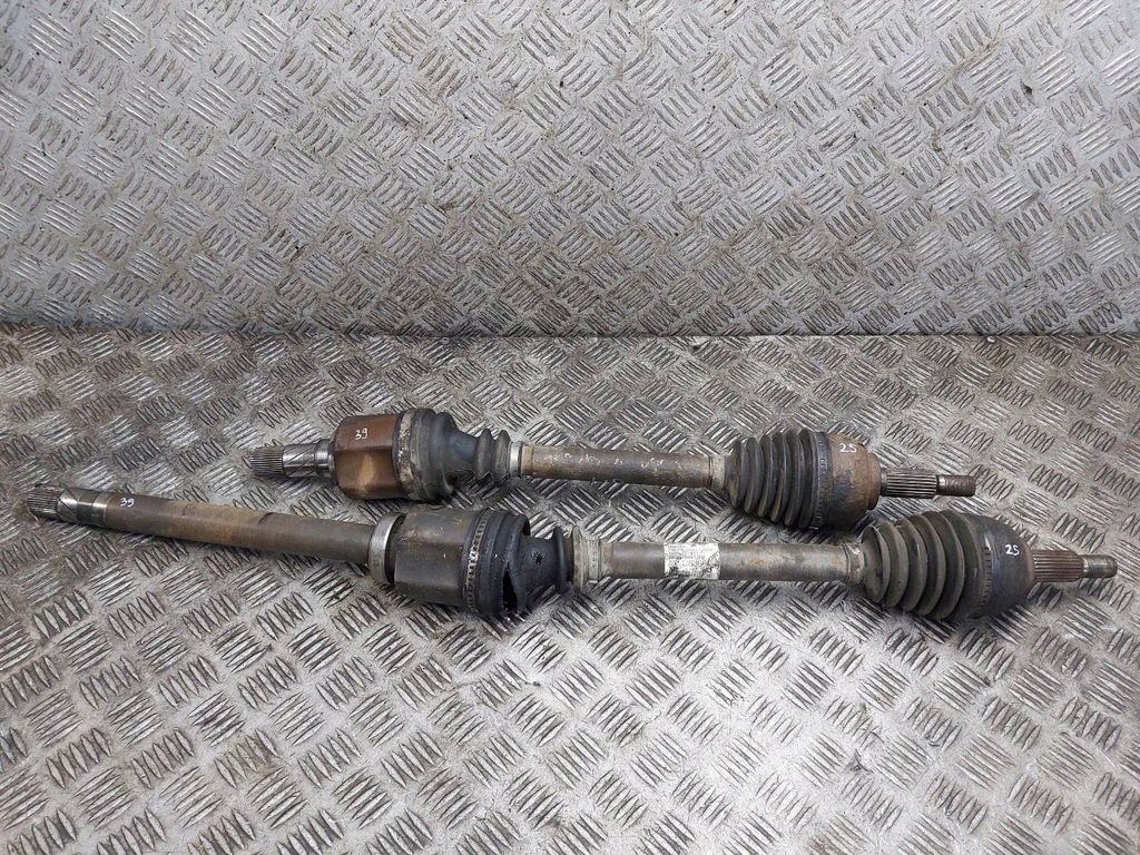 фото №1, Приводной вал левый перед + правый перед 6b renault grand scenic ii 2.0 16v