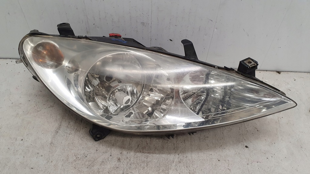 фото №1, Peugeot 307 лампа перед правая противотуманная фара europa org