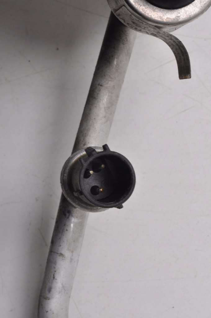 Купить Aston martin vantage 4.7 шланг кондиционера p0 ag33-19972-aa