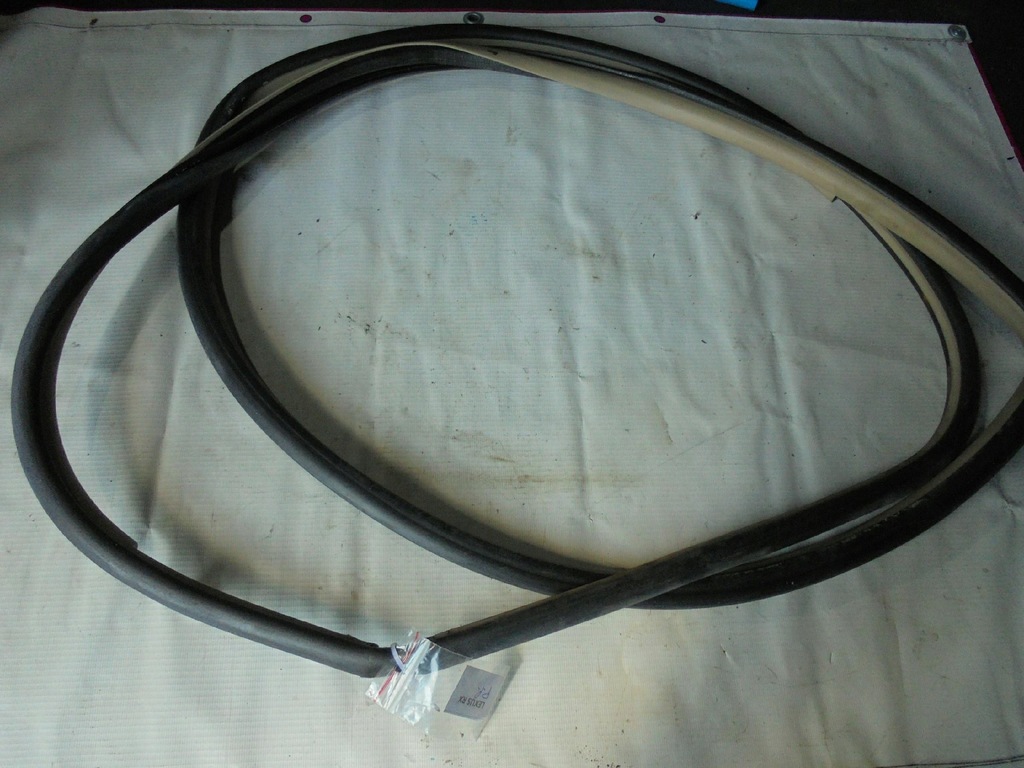 фото №2, Прокладка кузов правая перед lexus rx ii 400h 2007