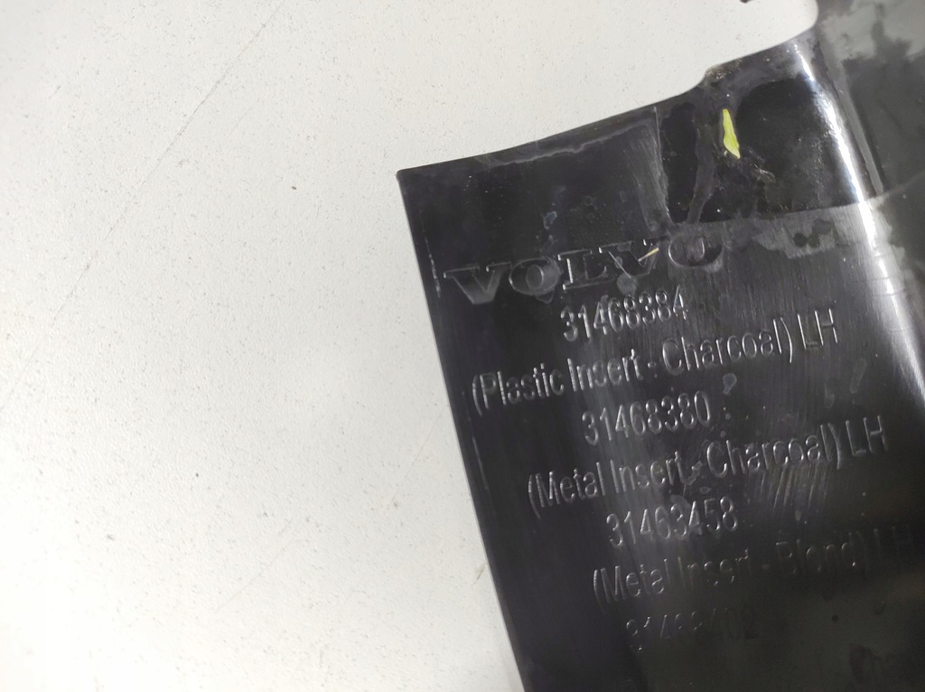 фото №13, Volvo v60 18r- молдинг накладка порог левая