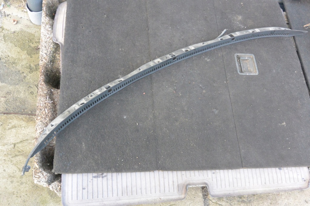 фото №5, Молдинг решётка капот омывателя kpl volvo s60 v60 ii