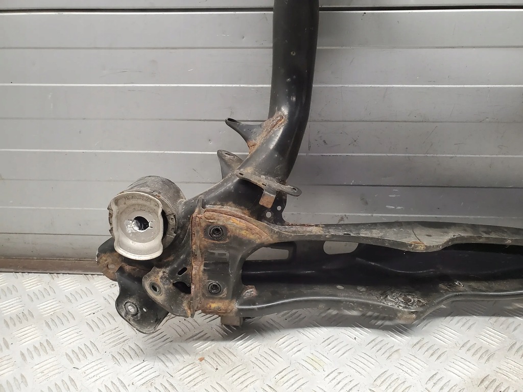 фото №11, Audi a4 s4 b9 8w0505235ad с задний балка задние