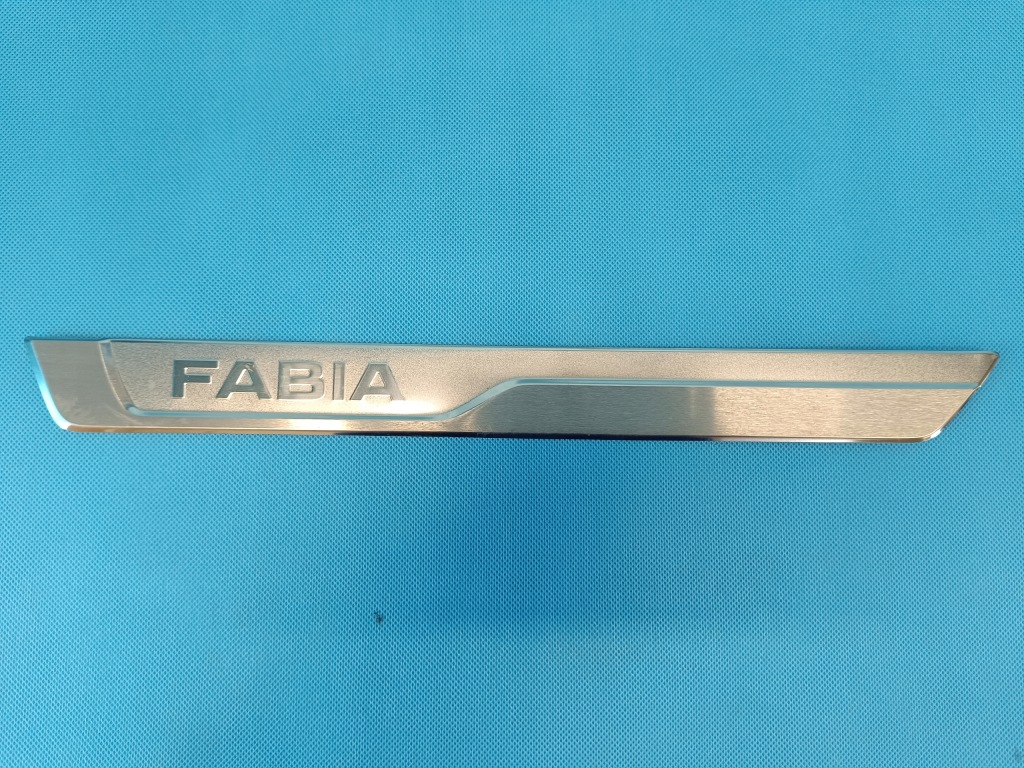 Купити Skoda fabia 4 monte carlo 2023 r захист накладки порога  права 6va853814