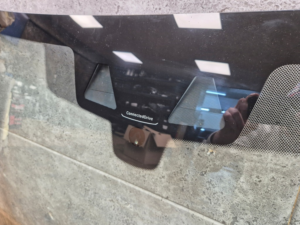 Купить Bmw 5 g30 g31 стекло передок  передняя лобовое 18r ori as1 connected drive