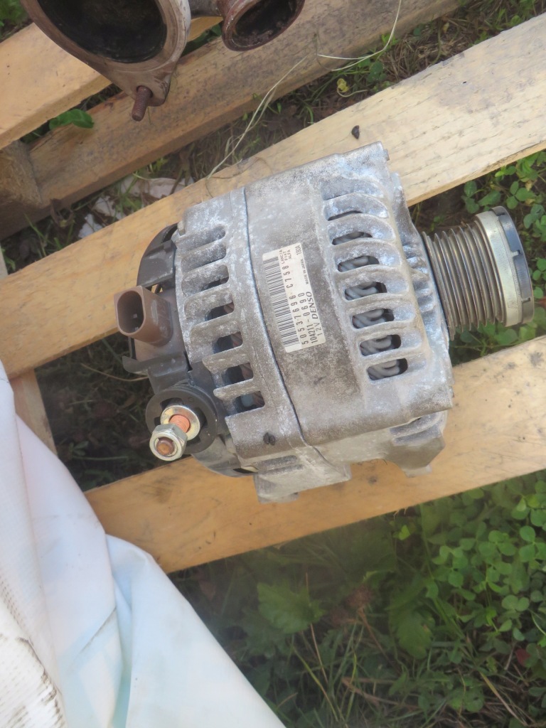 фото №1, Alfa romeo giulia stelvio 2.0t генератор 104211-0690 50537696 !