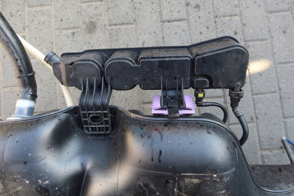 Bak бак citroen ds peugeot 9826626680 9826626780 Київ