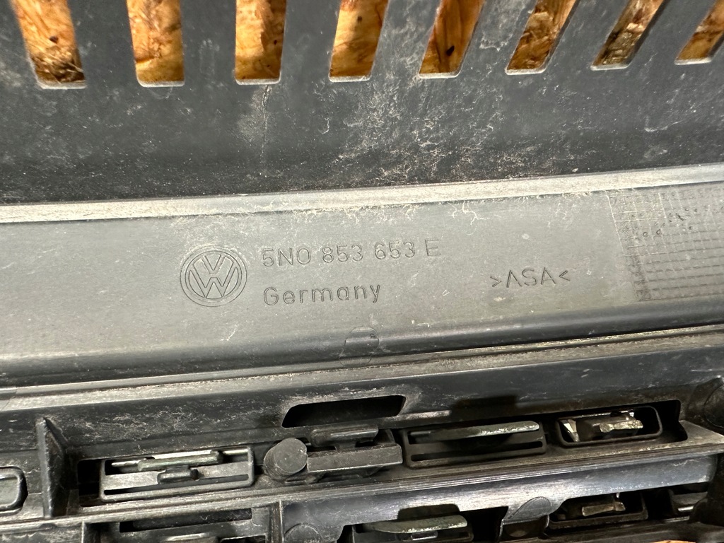 фото №12, Решётка радиатора решётка радиатора vw tiguan lift 11-15 5n0853653e