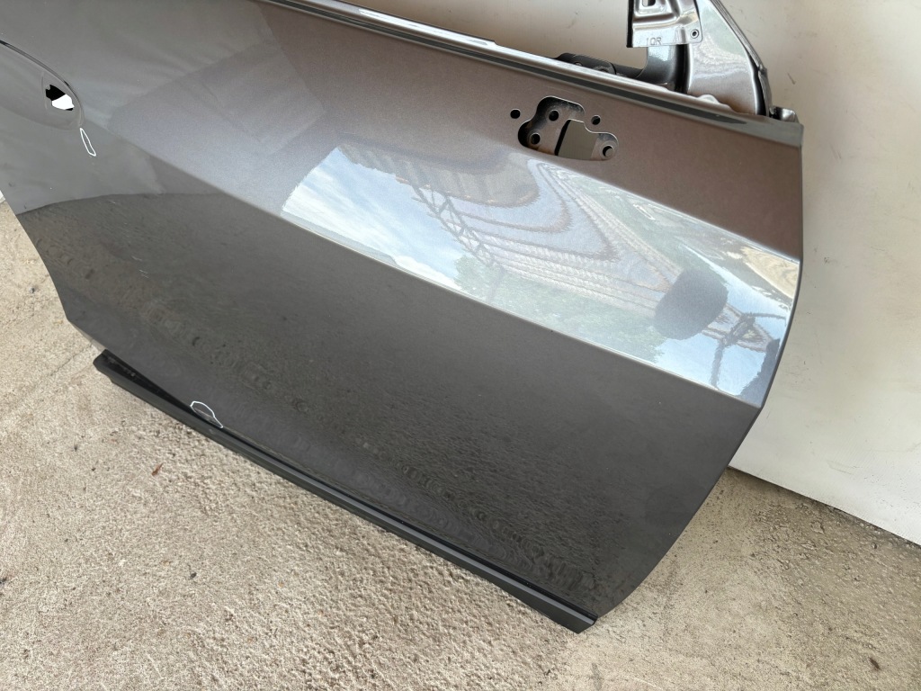 Lexus ux дверь перед передние правое poznań ===giełda=== Доставка