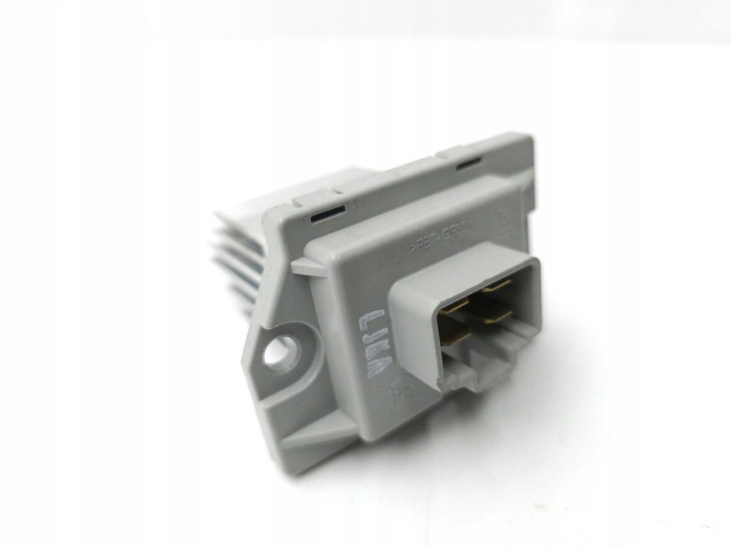 Купити Tesla model s 2016 реле вентилятор