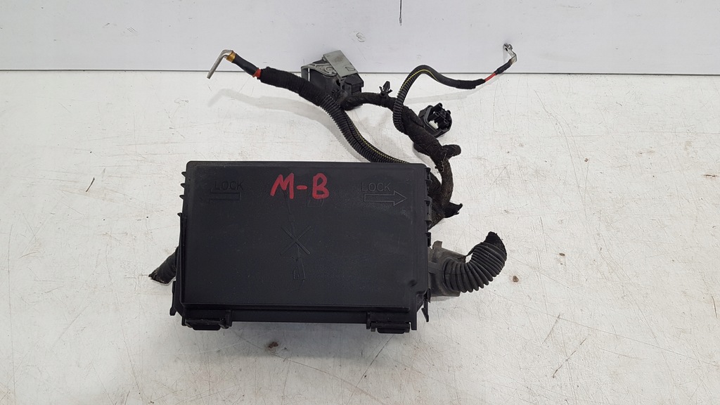 фото №1, Meriva b 1.7 cdti корпус коробка предохранителей