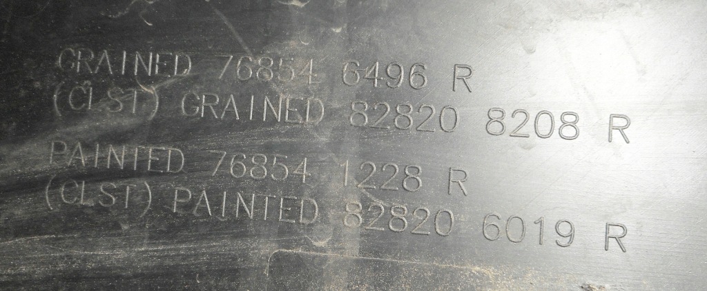 Renault trafic iii vivaro молдинг бічна двері права 93453580 828208208r Київ