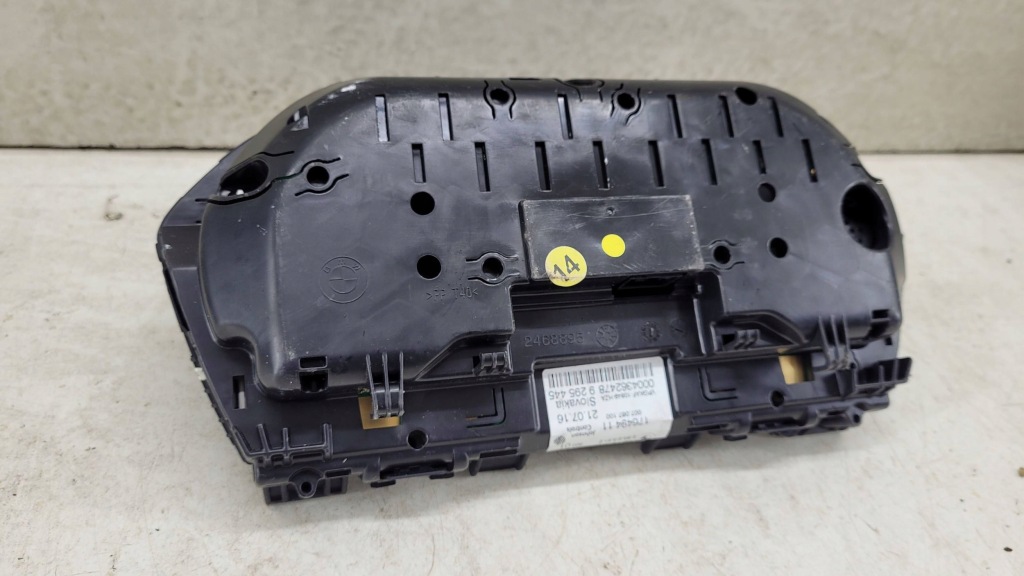 Bmw 2 f45 лічильник прилади 9295445 Оригінал