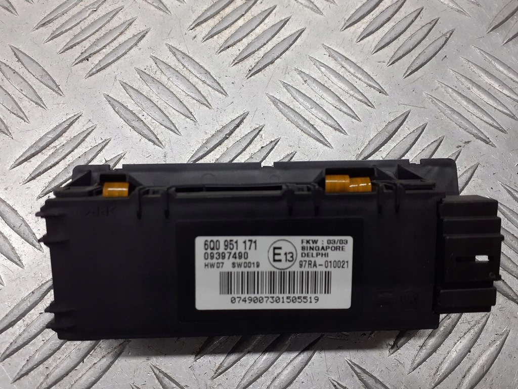 фото №1, Модуль сигналізація vw polo iv 9n 1.2 6q0951171