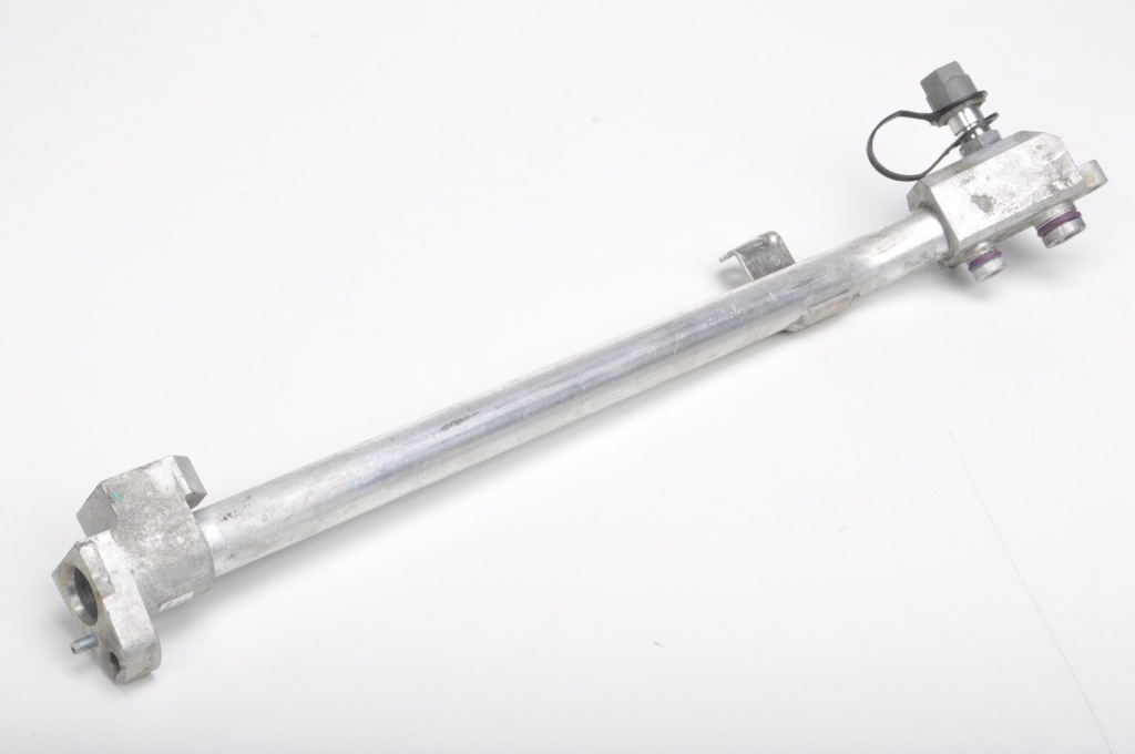 фото №1, Aston martin db11 шланг кондиционера hy53-19a705-db