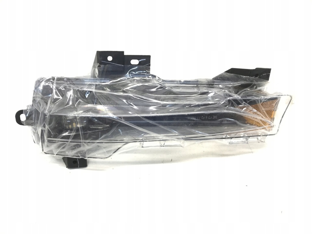 фото №1, Tesla model 3 противотуманная фара левый перед 1077391-00-c