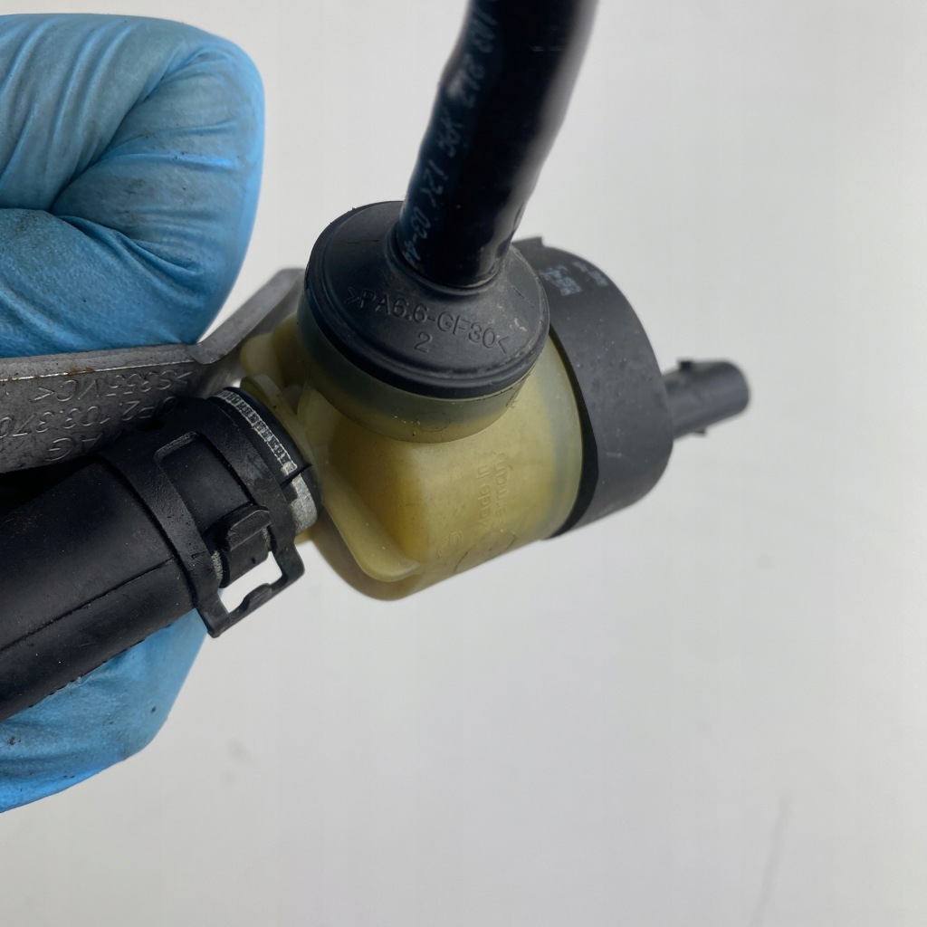 фото №7, Клапан + шланг вентиляции porsche panamera 971 audi 4.0 v8 cvd