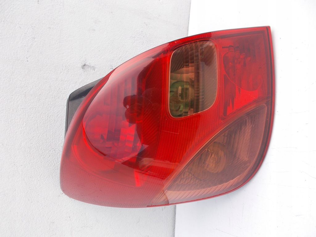 фото №6, Лампа задняя задняя toyota corolla verso europa левая