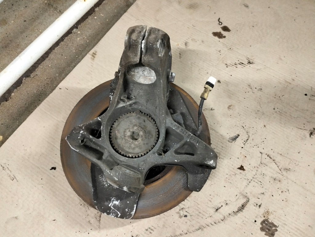 фото №6, Поворотный кулак левый перед porsche boxster 986 2.7