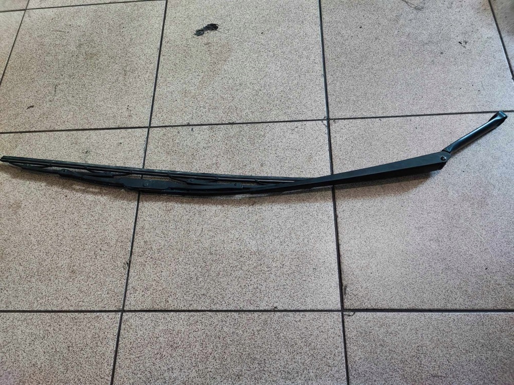 фото №1, Важіль двірник правий перед audi a6 c5 europa