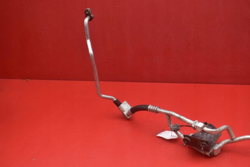 фото №8, Шланг трубка кондиционера 924483nl1b nissan leaf 1 i ze0 lift 10-17