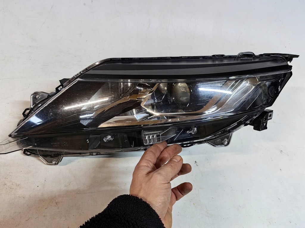 фото №1, Mitsubishi l200 od 19r - лампа левая линза polecam