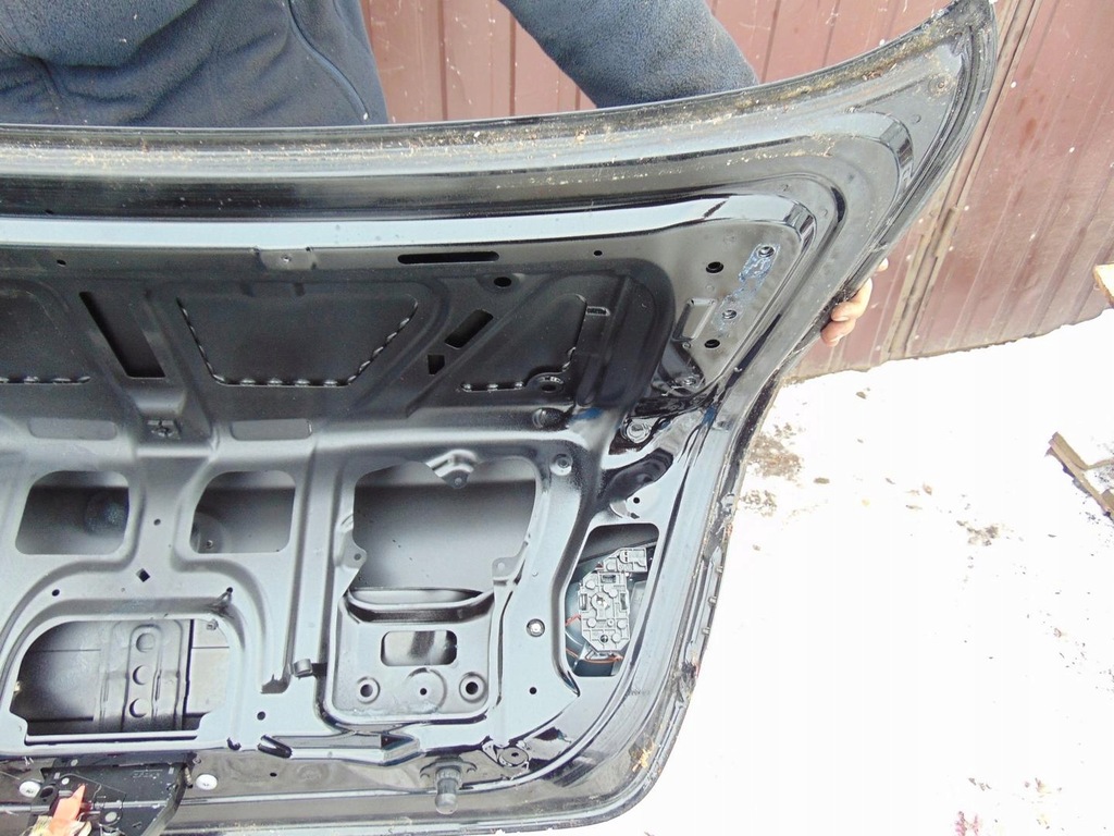 фото №8, Кришка багажника задня задня schwarz 2 688 bmw f10