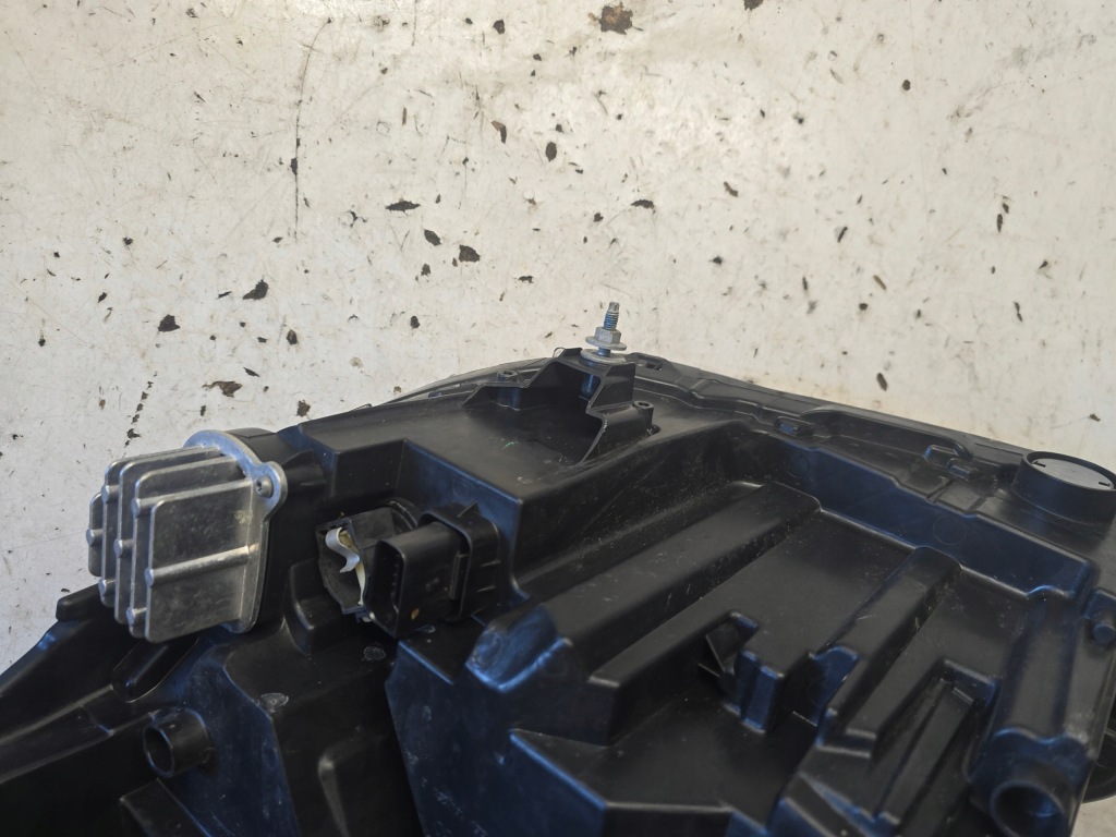 Opel corsa f фара правий перед лампа права full led 9829522580 39162654 Оригінал