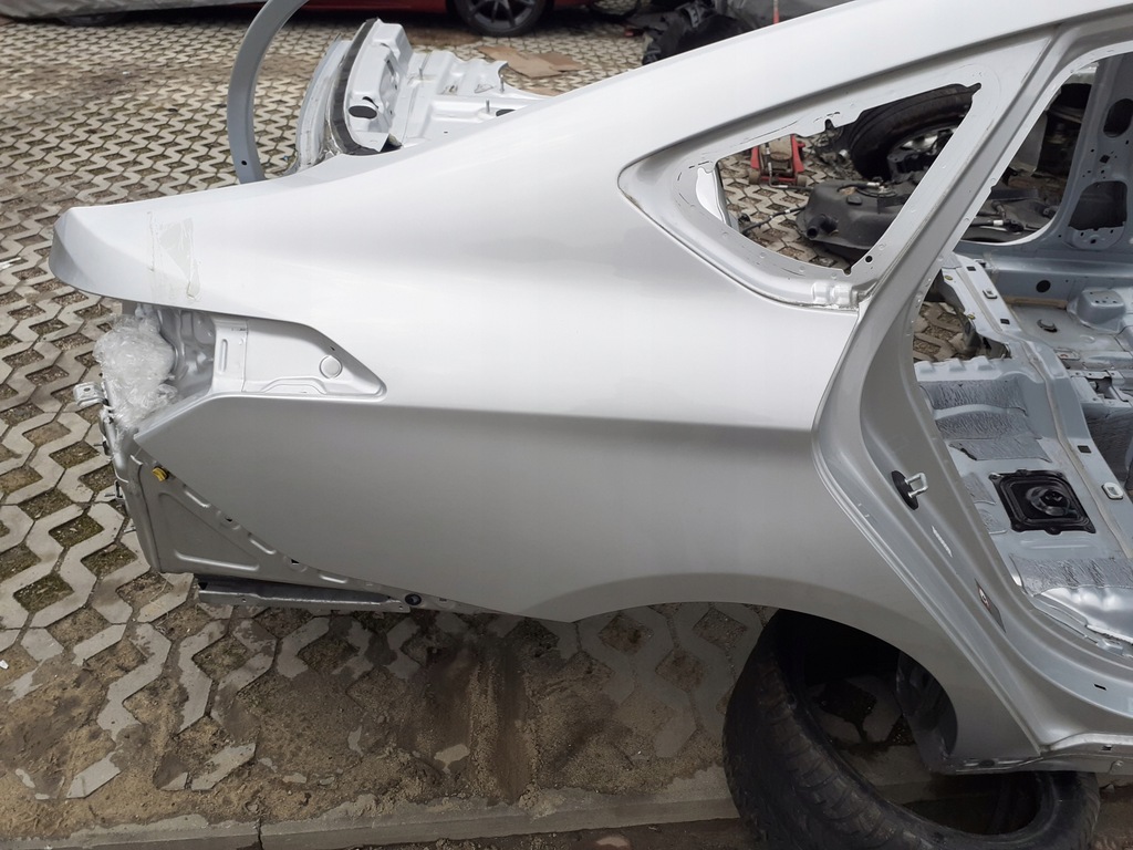 фото №1, Genesis g80 2015- четверть правый крыло задняя перед