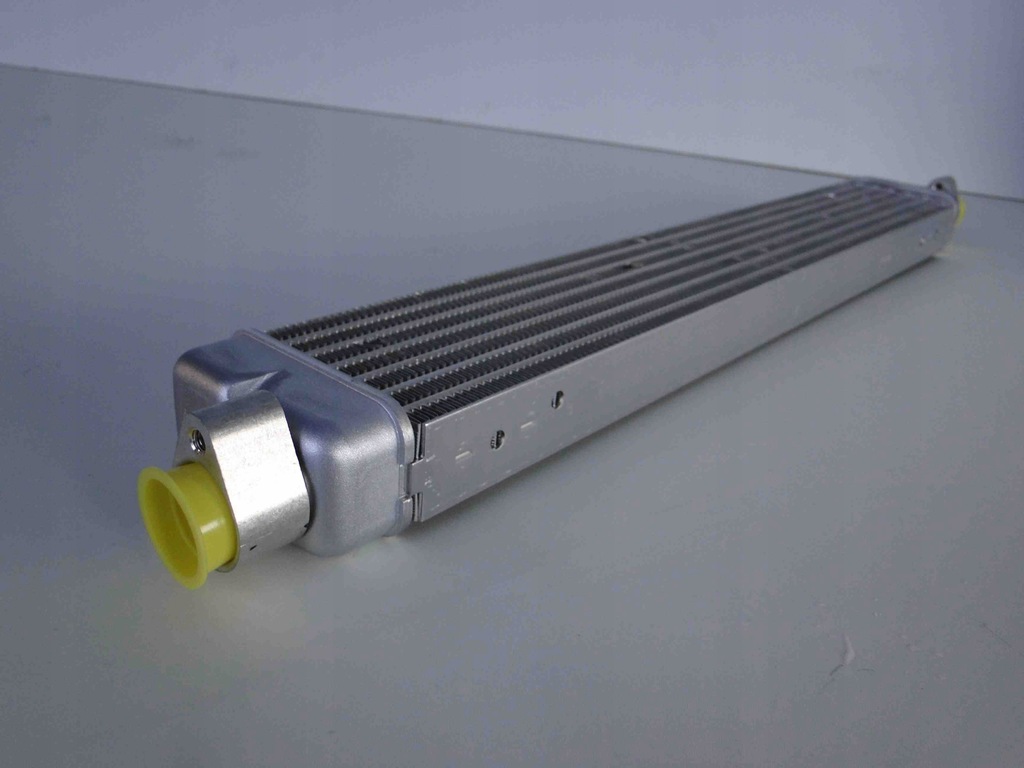 фото №7, Mercedes радіатор оливи масляний радіатор a0995001500