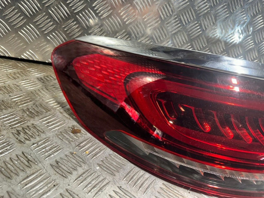 фото №9, Mercedes glc coupe lift x253 19-22 лампа led задняя правая задняя a2539060702