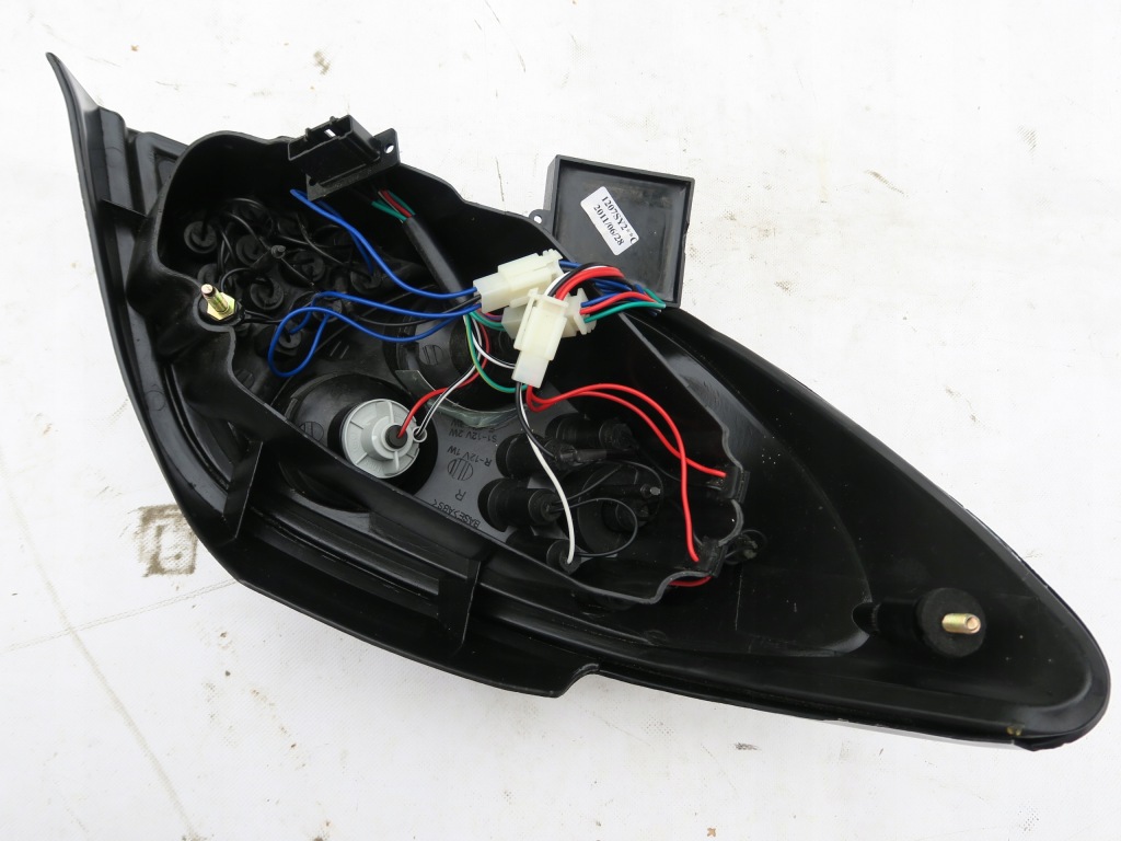 Фара r задний диоды led taiwan lian-hwau peugeot 307 3d 5d przedlift Оригинал