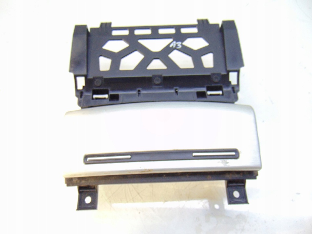 Попільничка перед + drewno audi a3 8p0857951 Недорого