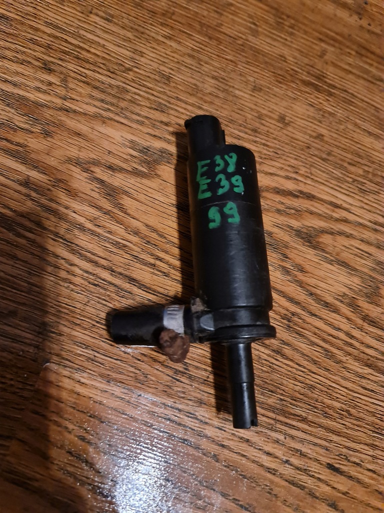 фото №1, Помпа омивача bmw e38 e39 8357837