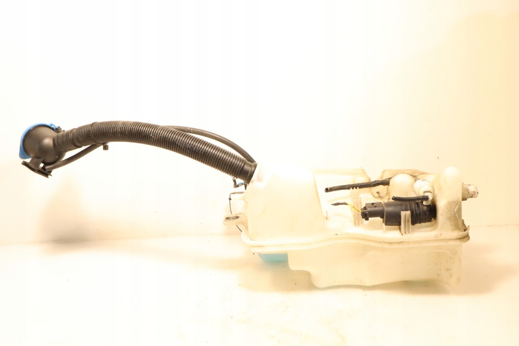 Бачок омивача bmw 2 f45 218d 2.0d 7369649 Недорого