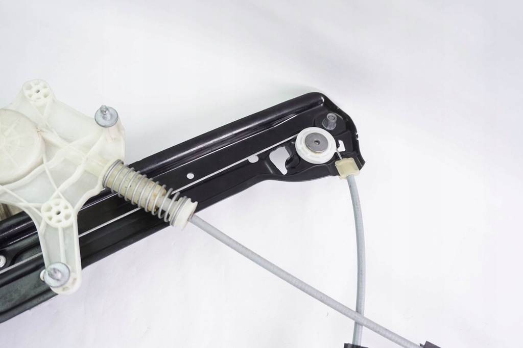 фото №14, Механізм підйомник скло лівий перед porsche taycan 9j1837401d