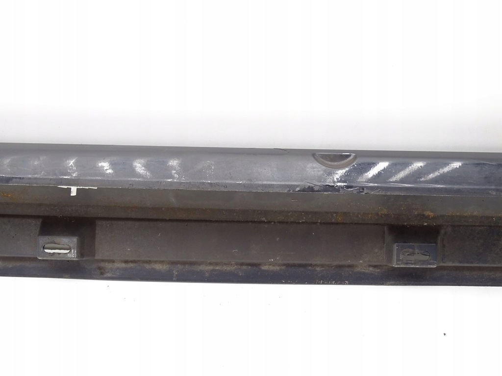 фото №9, Молдинг накладка поріг права vw passat b7 3a li7f