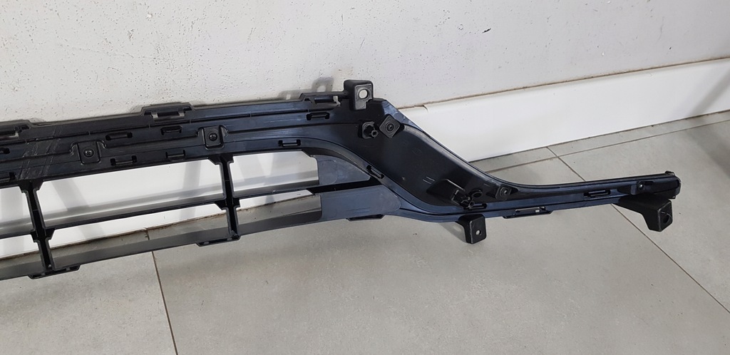 фото №10, Kia venga lift 15- решётка бампера средняя перед 86560-1p500