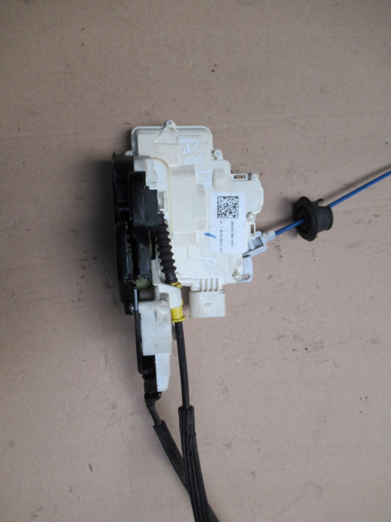 фото №1, Audi a8 d4 lift замок двері правий задня доводчик 4h0839016d 9pin+3pin
