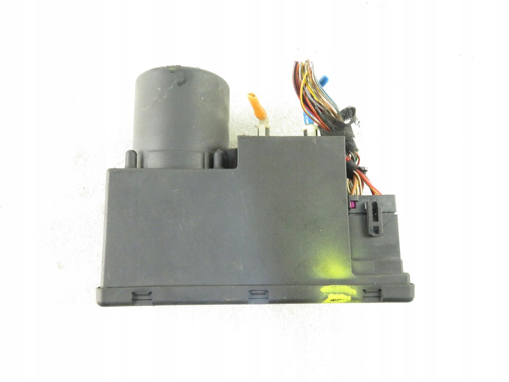 фото №10, Помпа замка центрального audi a3 8l 8l0862257e