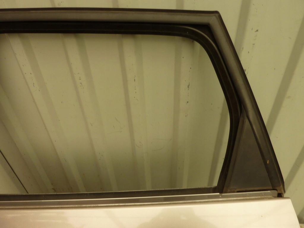 фото №4, Дверь alfa romeo 159 kombi левая задние kod 651