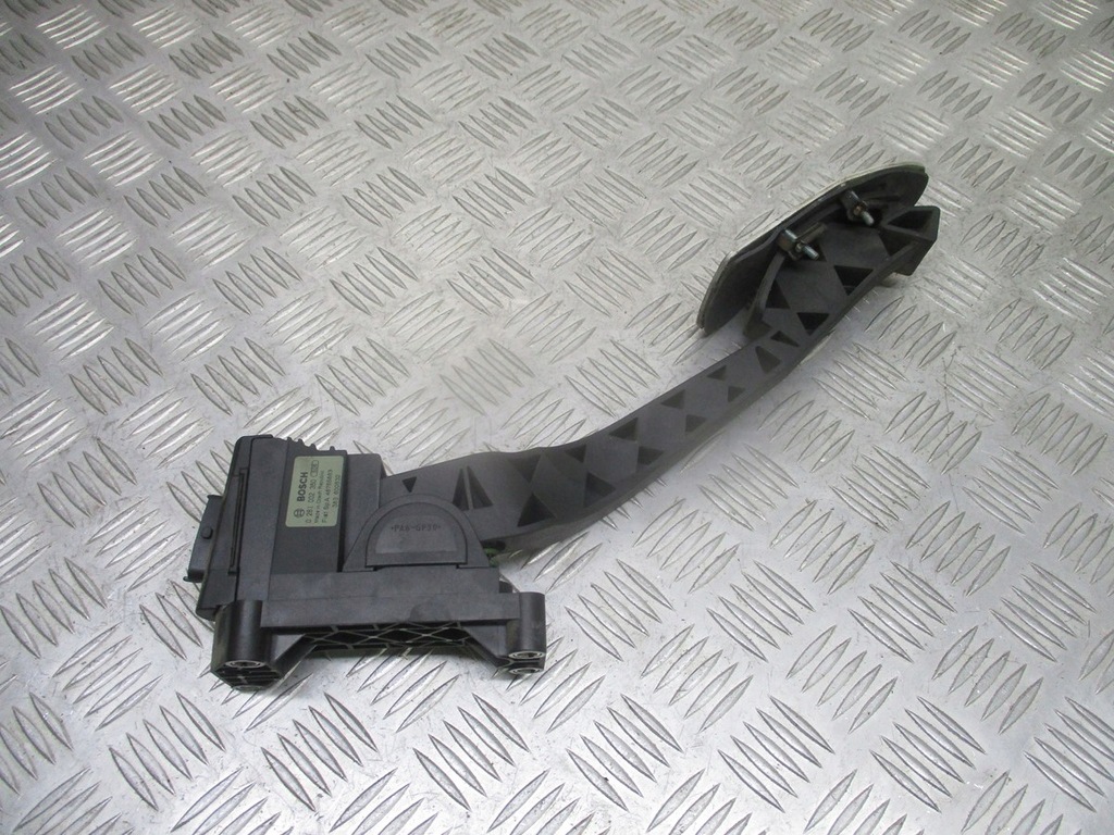 фото №1, Потенциометр газа alfa romeo оригинальный номер 0281002380