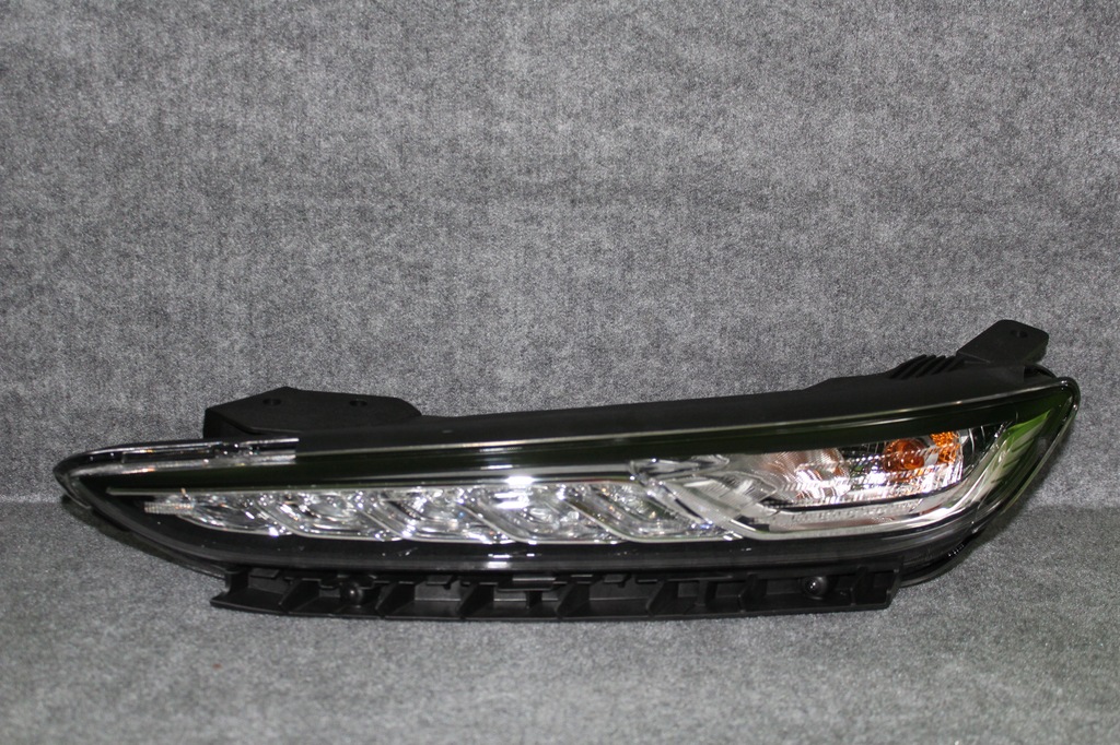 фото №1, Лампа левый перед hyundai kona 17-2020 r